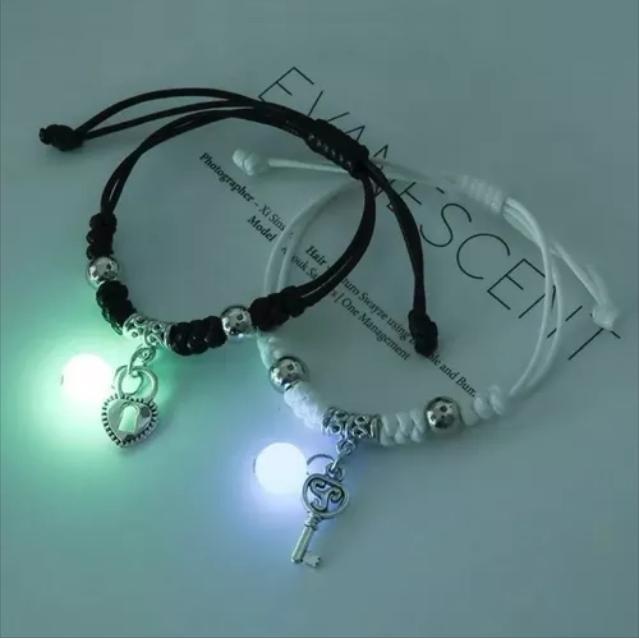 Duo Pulseras Candado Llave DUO HEART LOCK (INCLUYE 1 LETRA EN CADA PULSERA) — Manilla personalizada | GGIFT