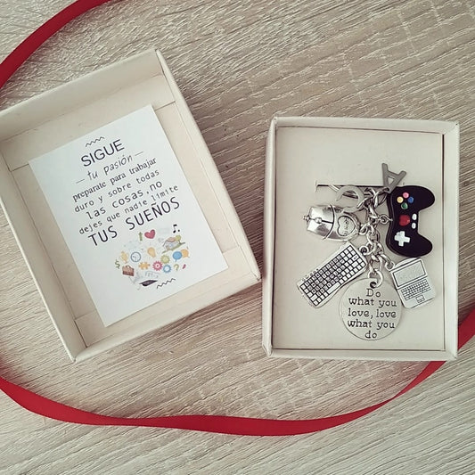 COOL ENGINEER CON PLACA PLUS — Llavero personalizado | GGIFT