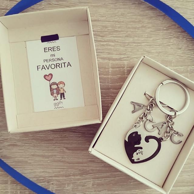 CAT PAIR (INCLUYE 4 LETRAS) — Llavero personalizado | GGIFT