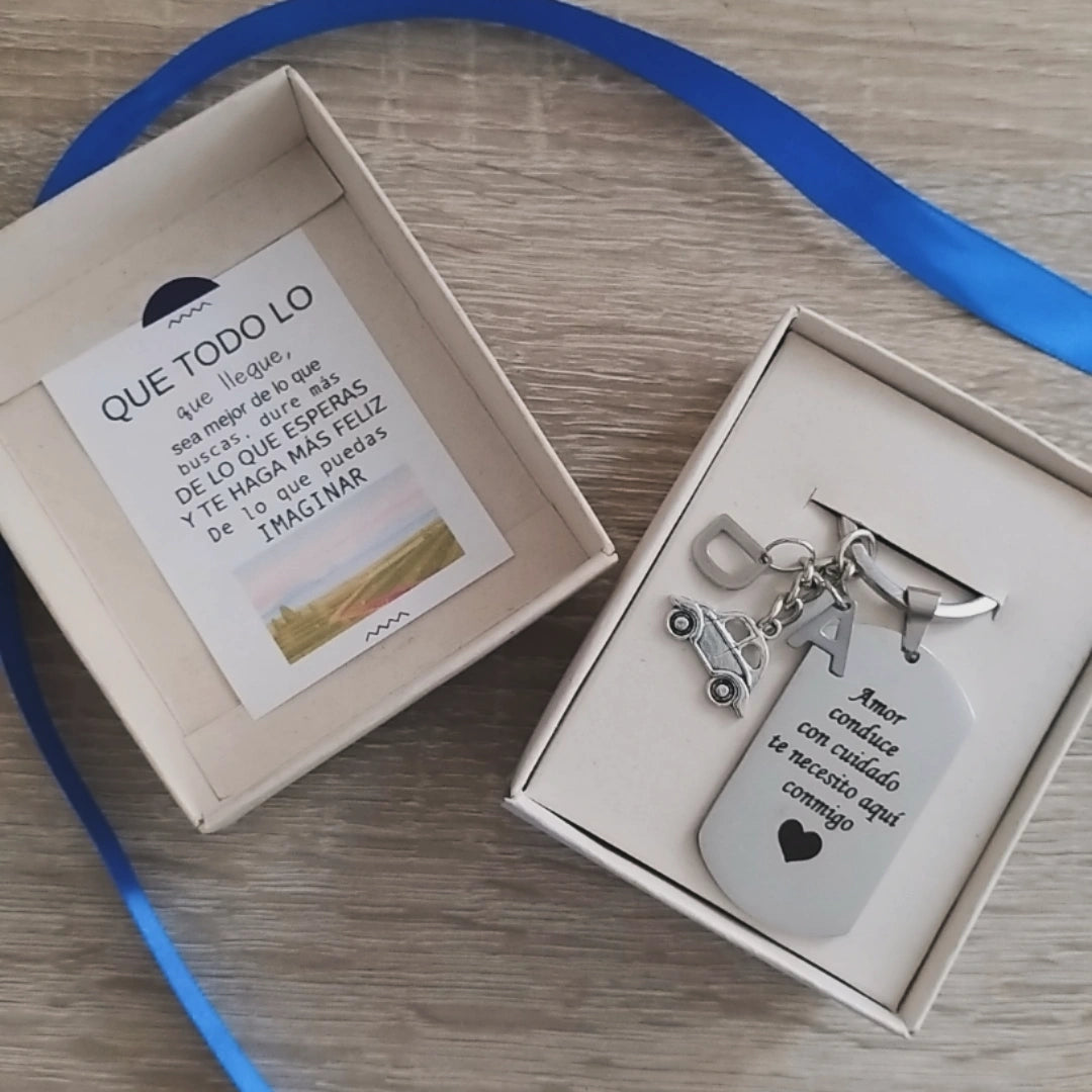 Placa Personalizada con Carro AMOR MESSAGE — Llavero personalizado | GGIFT