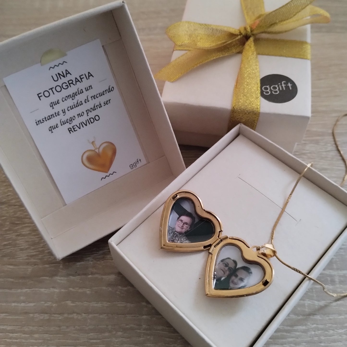 Relicario con Fotos personalizadas GOLDEN HEART — Collar personalizado | GGIFT