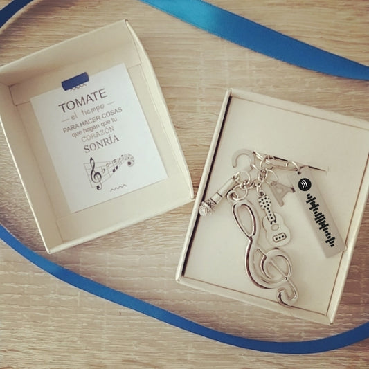 FEELING MUSIC PLUS Y PLACA SPOTIFY — Llavero personalizado | GGIFT