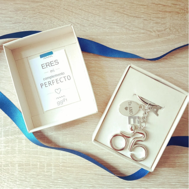 FRANCE Y PLACA TE AMO — Llavero personalizado | GGIFT