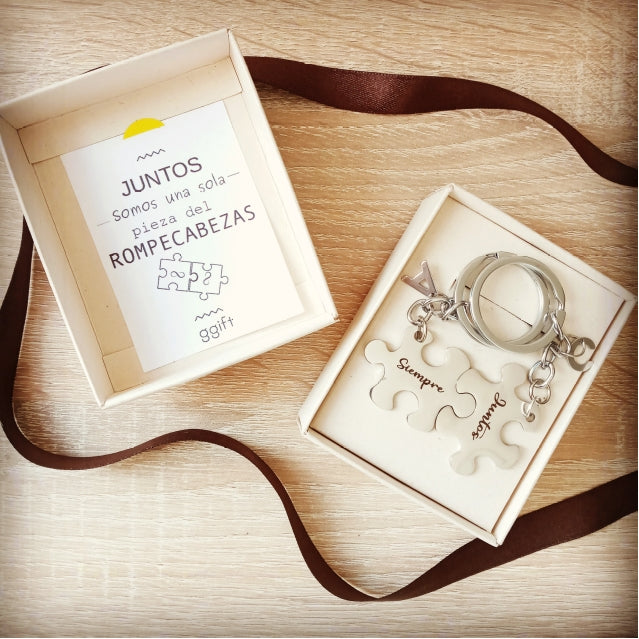 LLavero de Parejas Rompecabezas SIEMPRE JUNTOS (INCLUYE 2 LETRAS) — Llavero personalizado | GGIFT