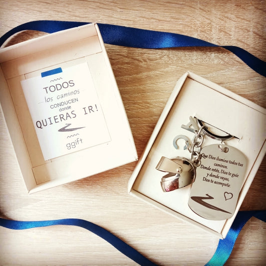 DIOS TE CUIDA  CASCO JET — Llavero personalizado | GGIFT
