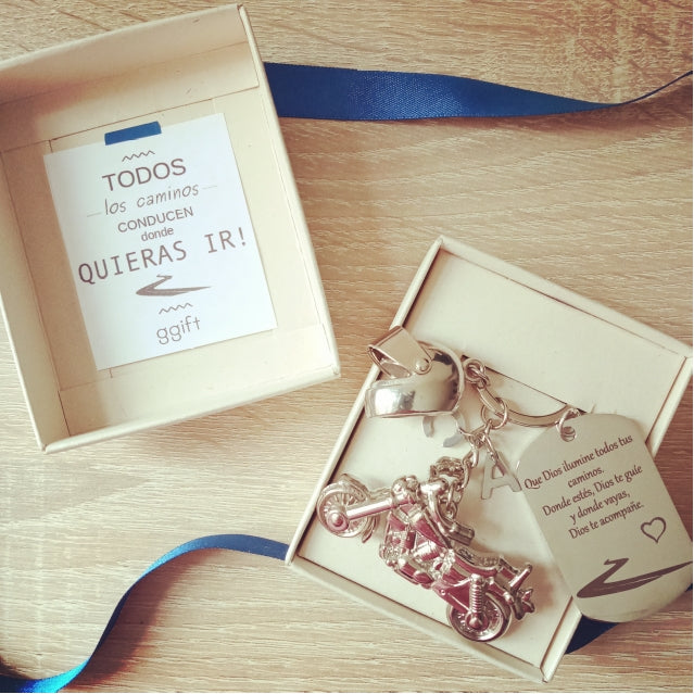 DIOS TE CUIDA DUO ROAD — Llavero personalizado | GGIFT