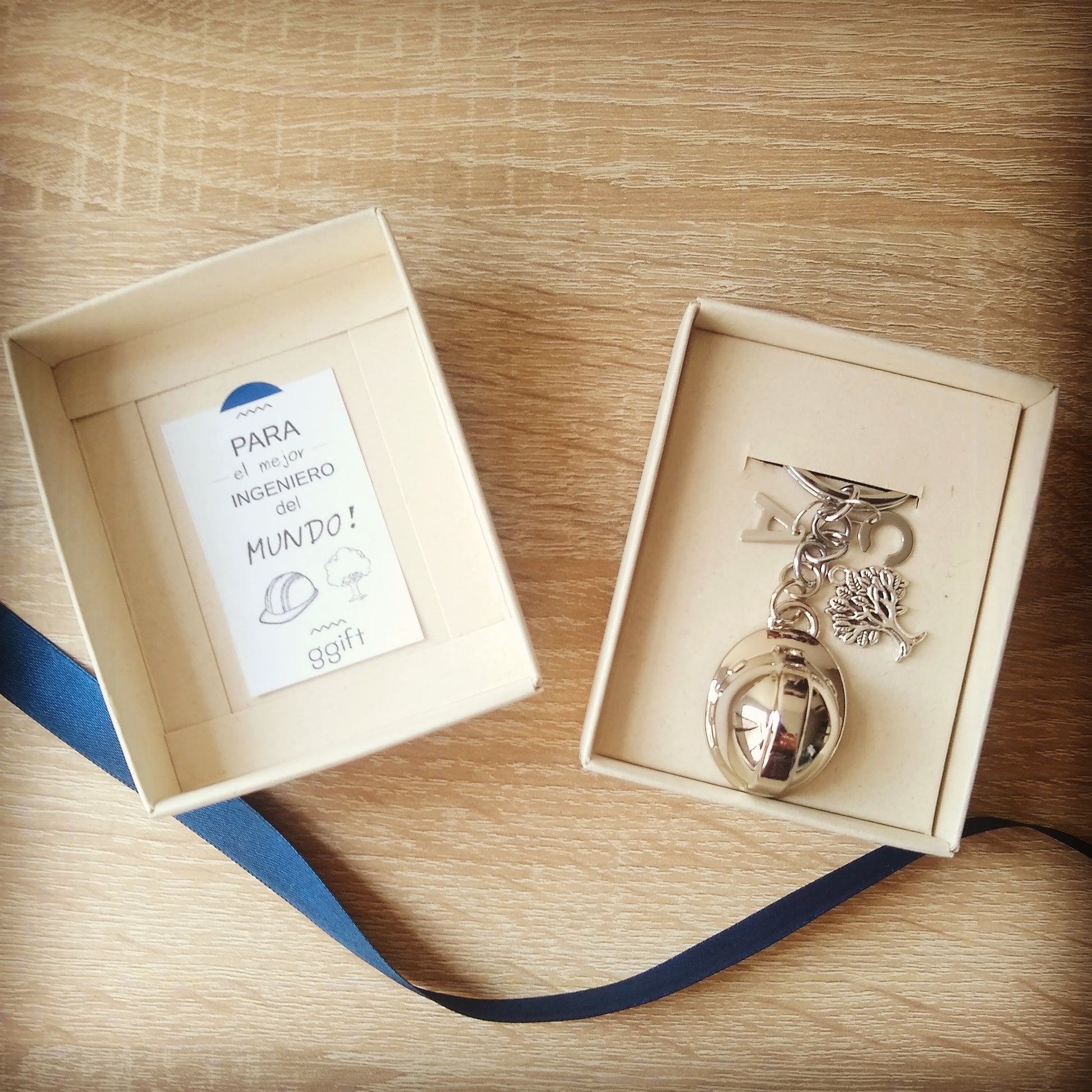 MEJOR INGENIERO Tree — Llavero personalizado | GGIFT