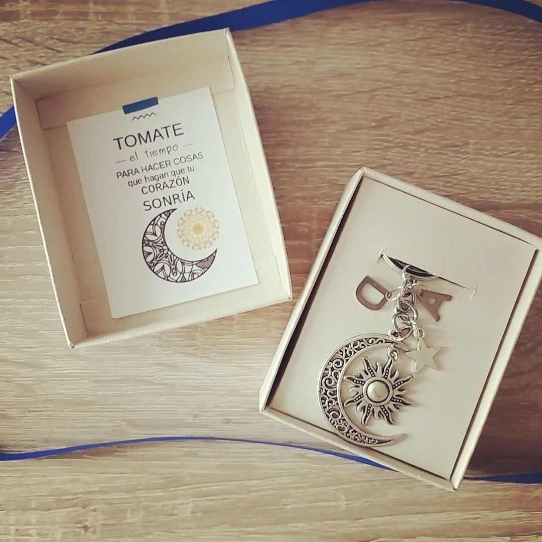 LLavero Luna y Sol SUN AND MOON — Llavero personalizado | GGIFT